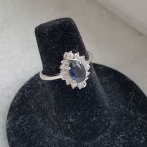18kt white gold sapphire and diamond ring sz 5.5